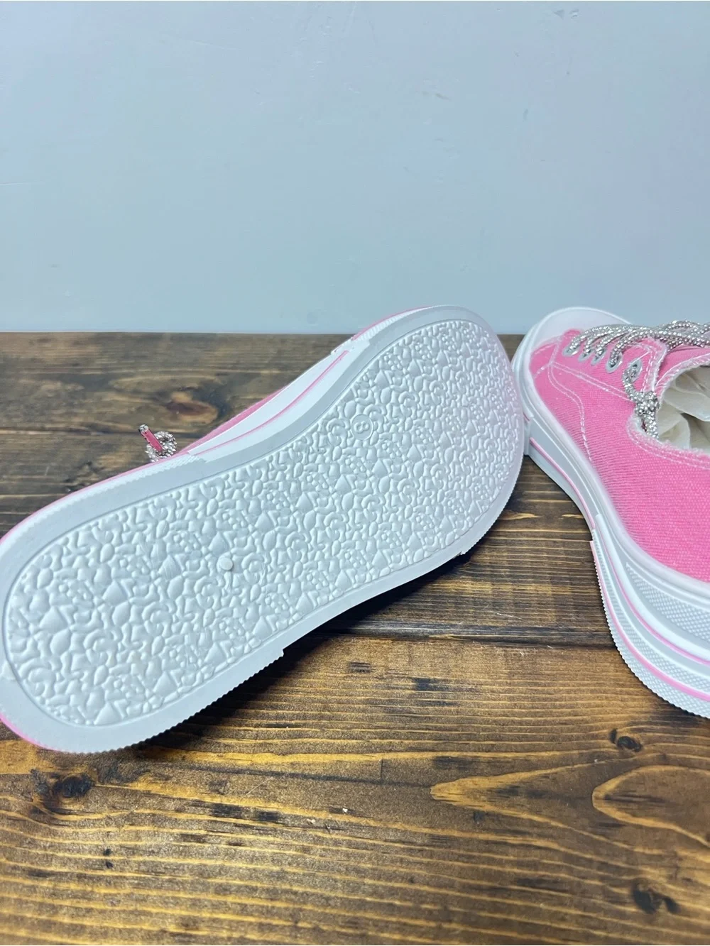 VERY G Women's Very G Aman Sparkle Shoes pink